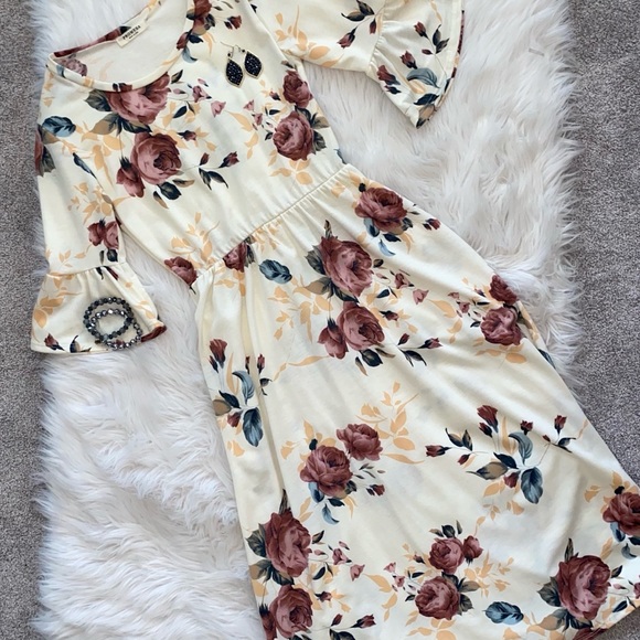 Floral Boutique Dress (S) - Picture 1 of 3